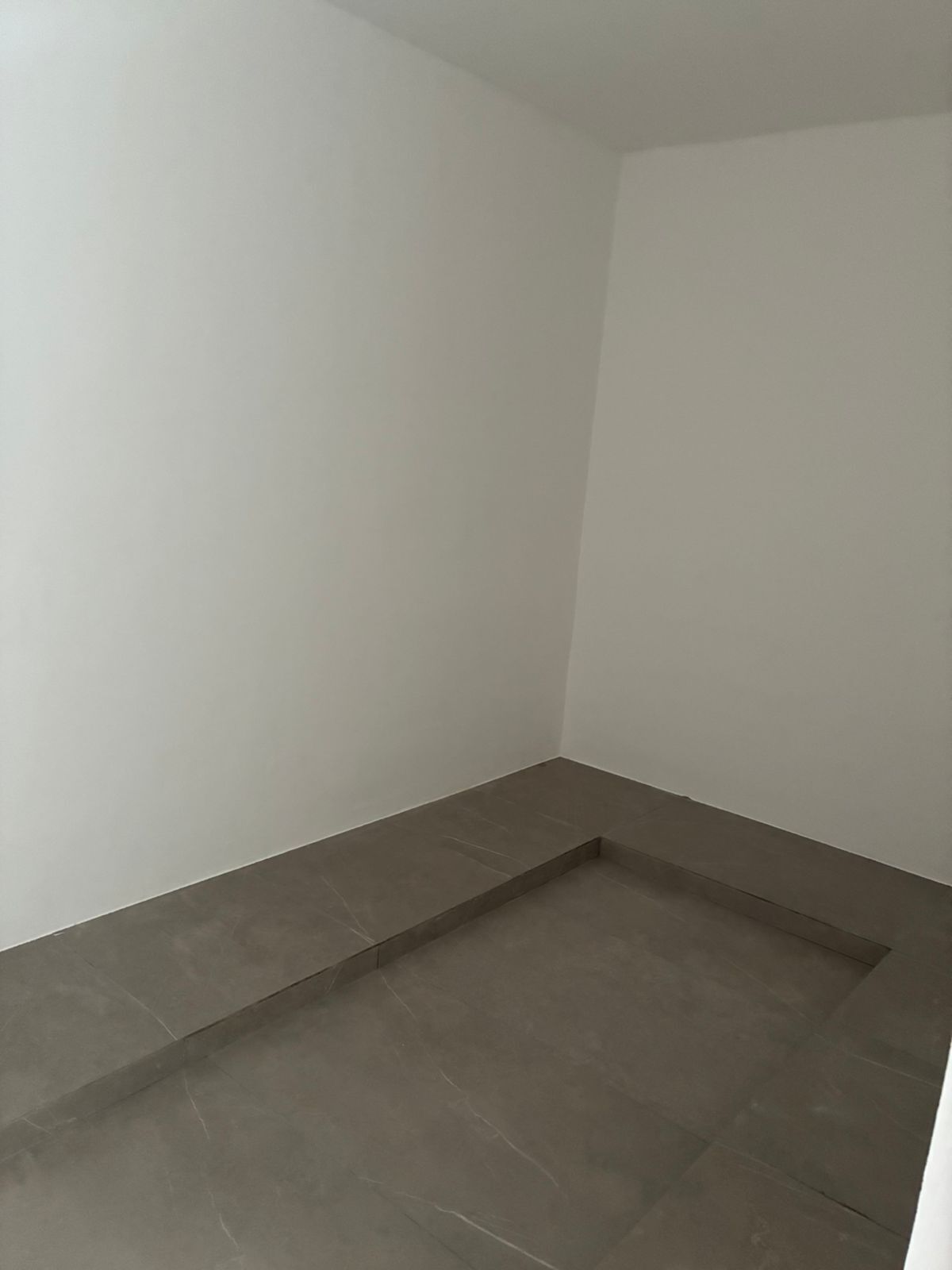 14 of 21: CASA MUESTRA