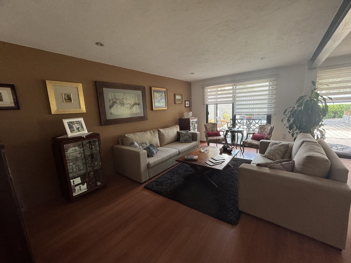 2 de 24: sala
