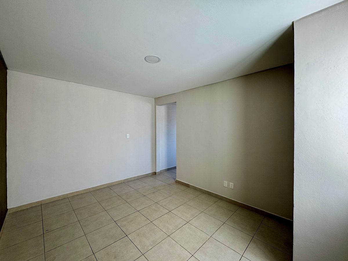 7 de 17: Habitación