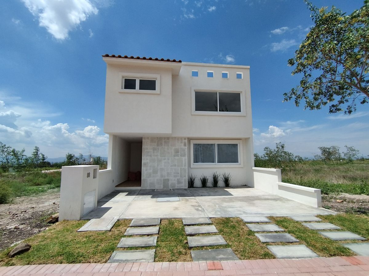 1 de 33: Fachada