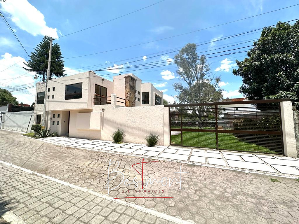 2 de 26: Fachada lateral