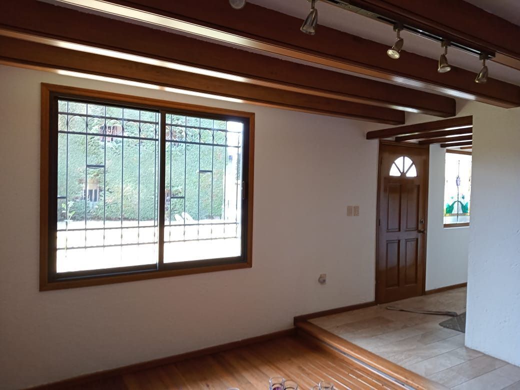 5 of 21: Acceso a la casa