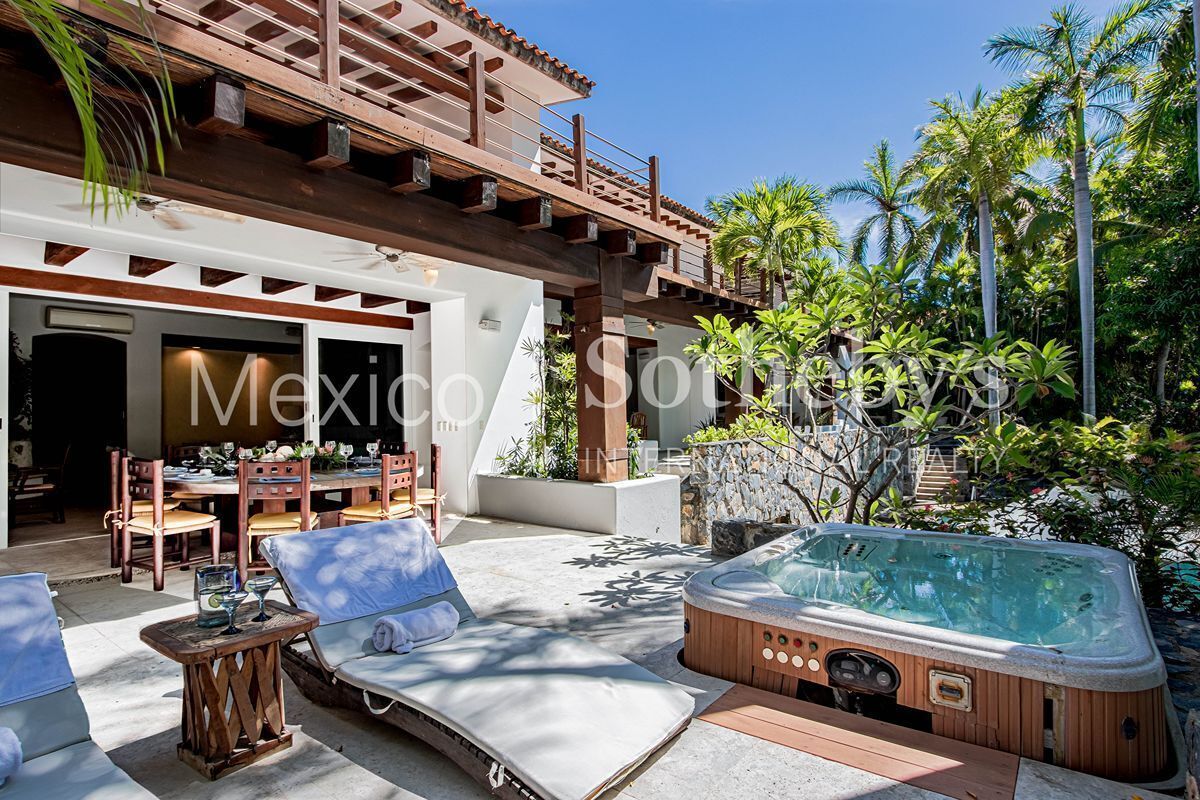 Villa en Venta en Ixtapa Zihuatanejo, Villa Coral 4 - foto 1