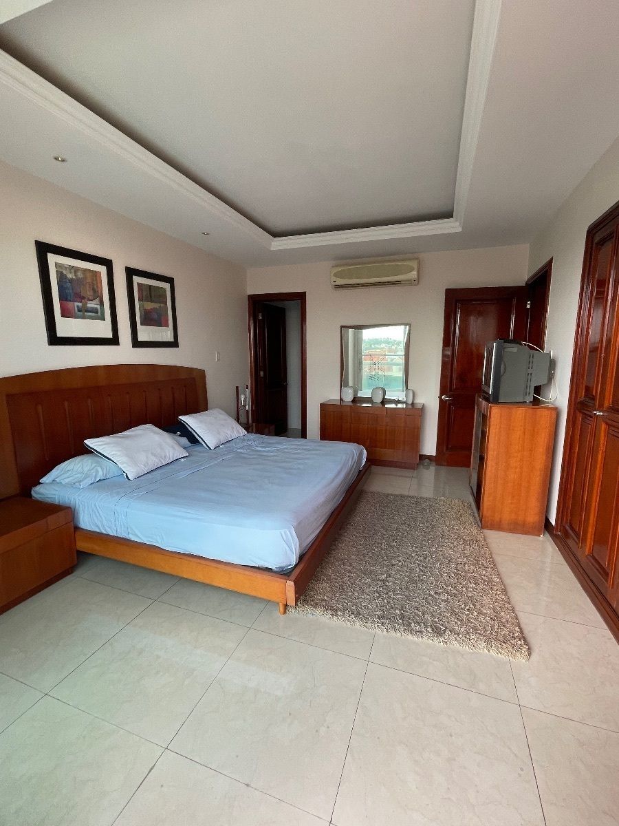 12 de 18: Recámara 3. Con vista a boca del Río