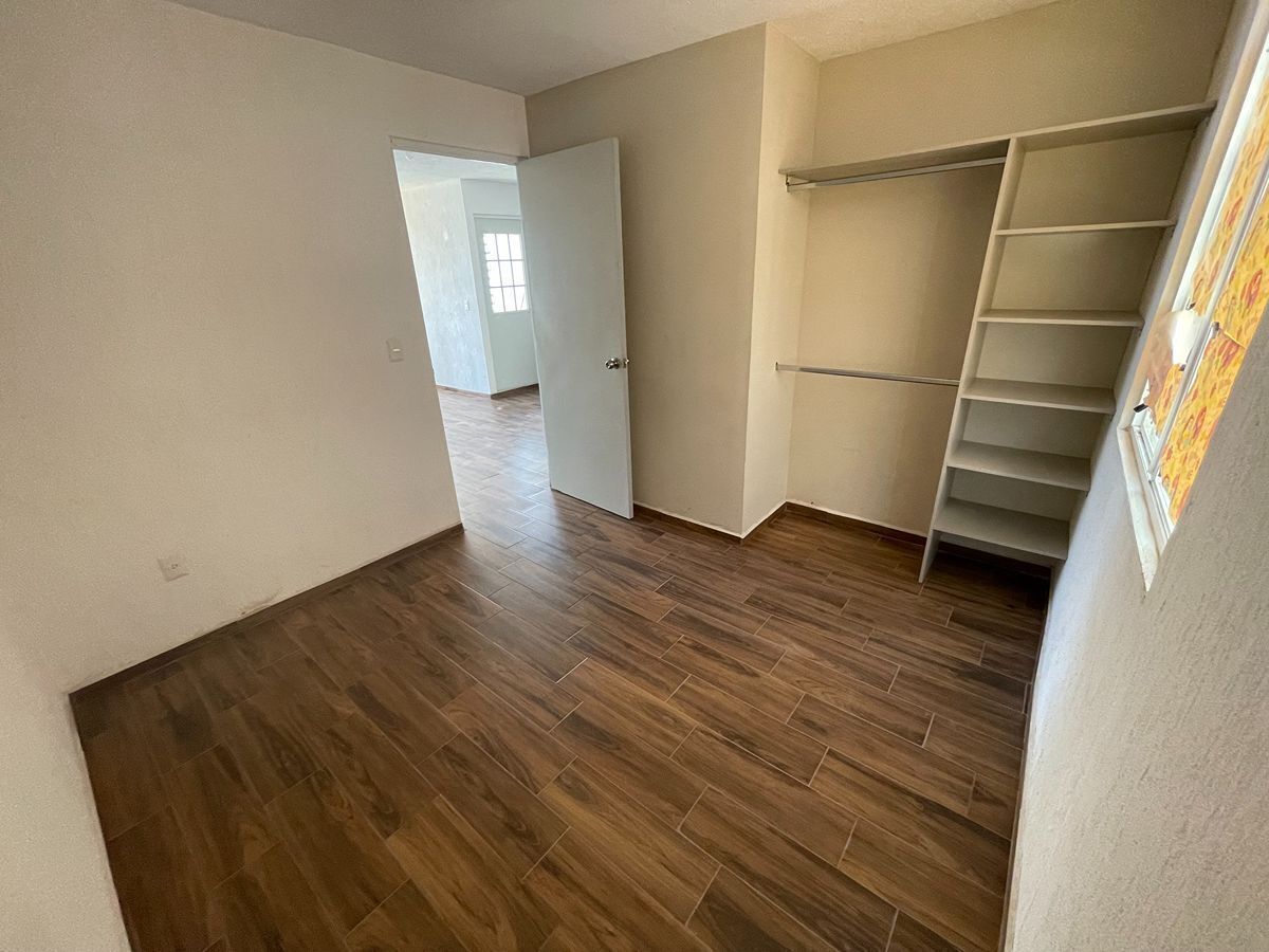 11 of 14: Recamara 2