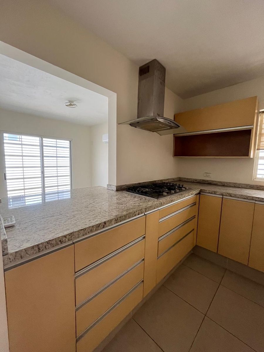 5 de 9: Cocina .... solo es una parte de ella ven a conocerla