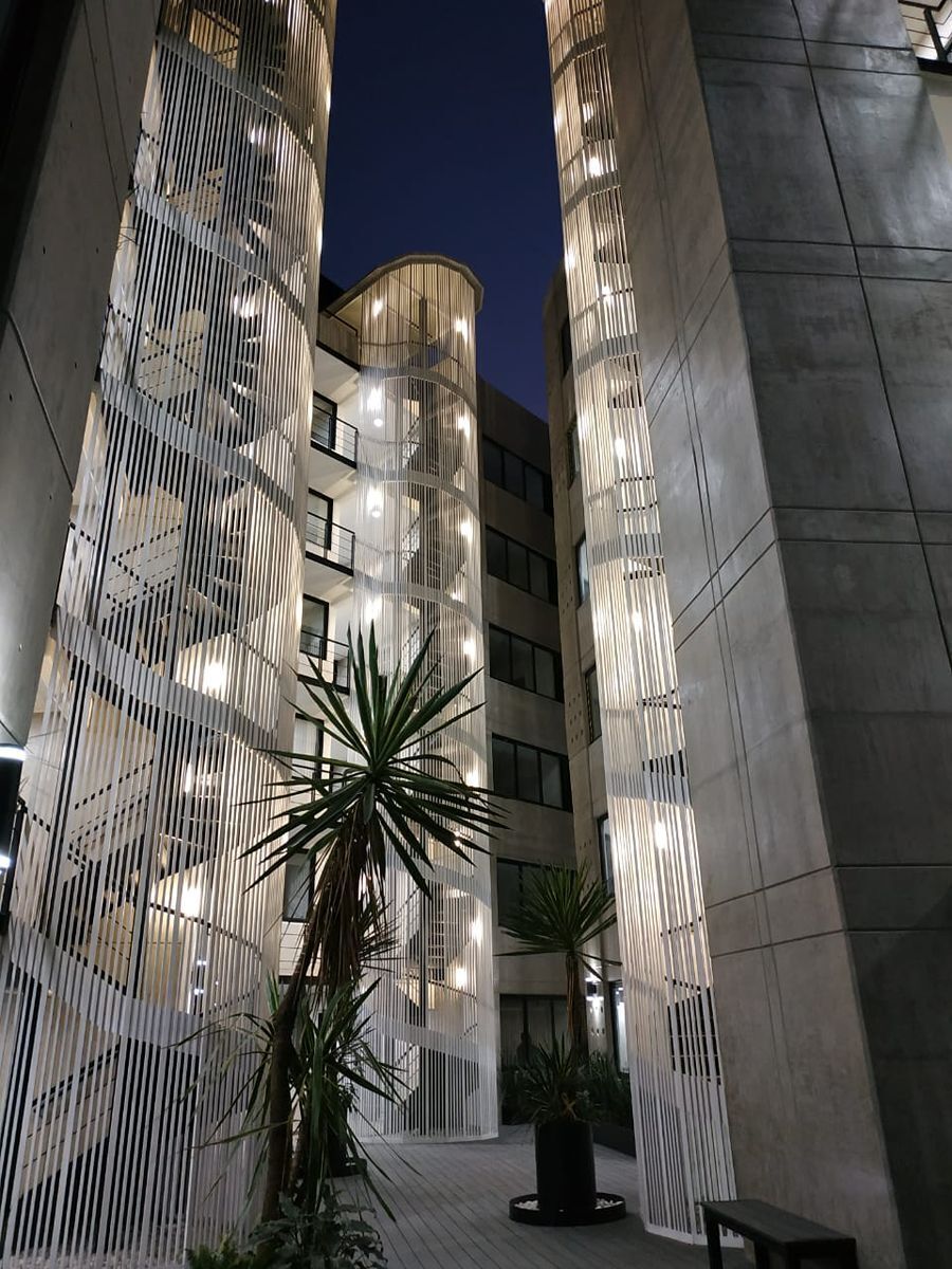 1 de 23: vista interior del edificio