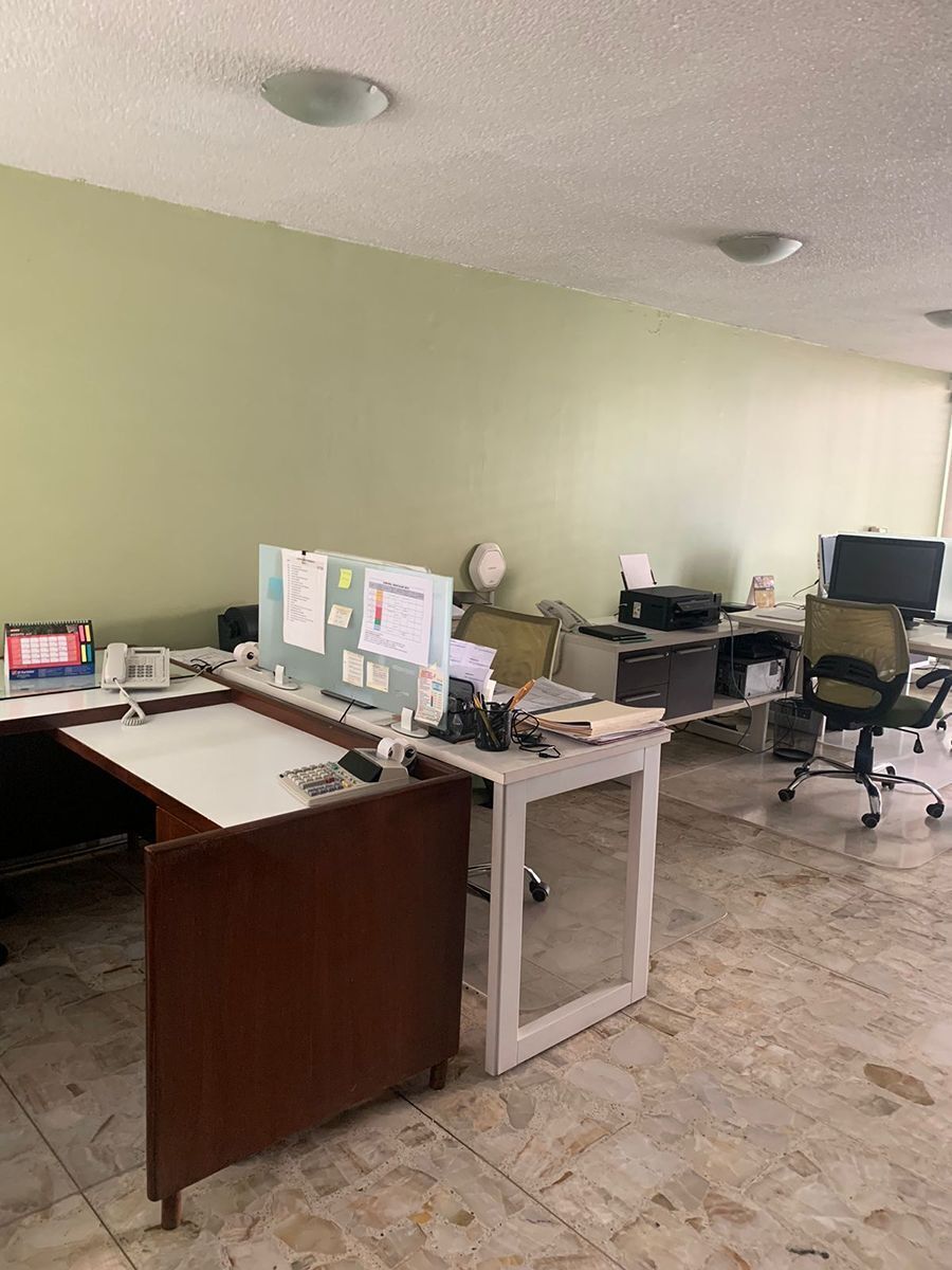 14 of 38: Área abierta