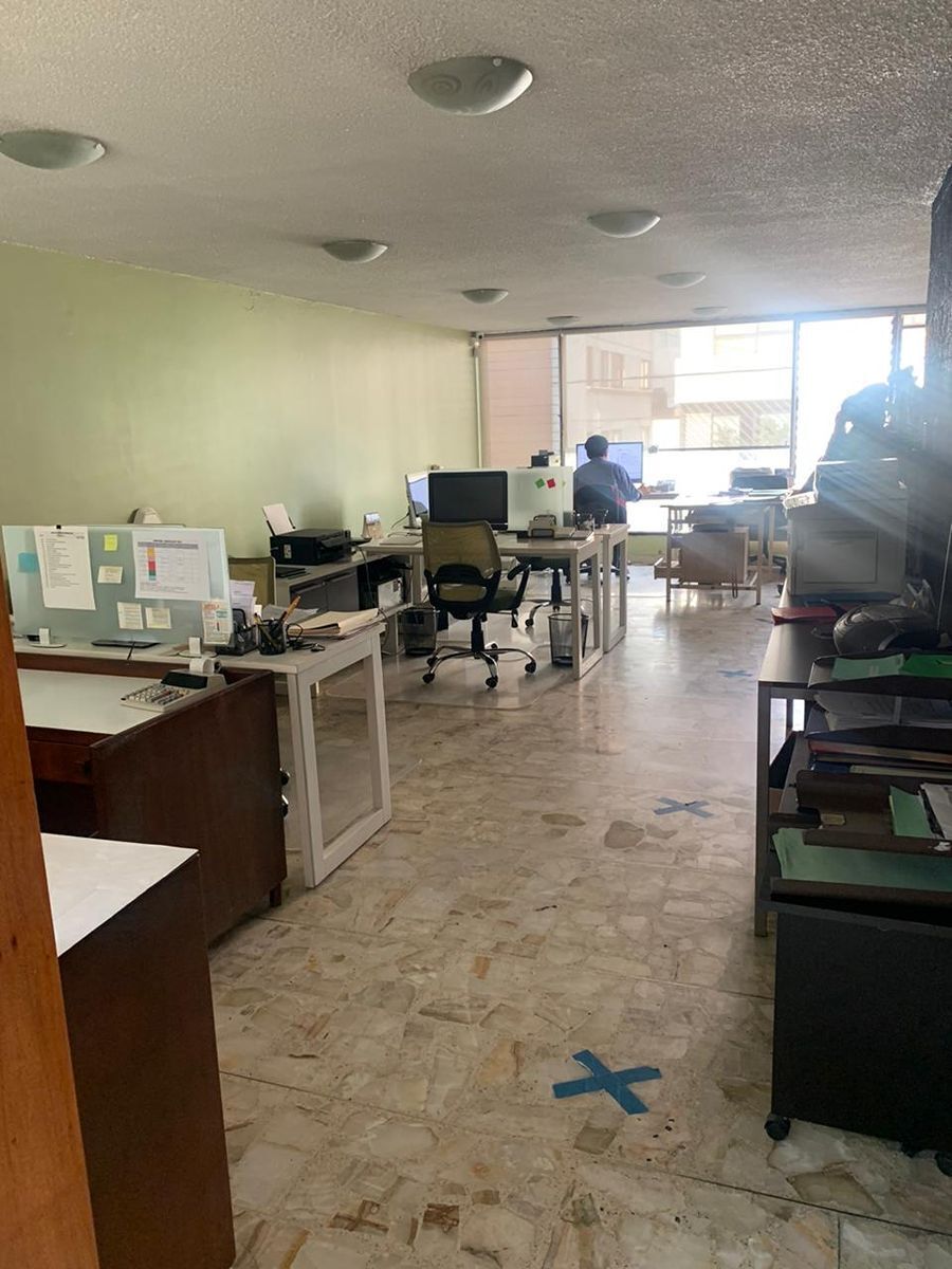 31 of 38: Área abierta