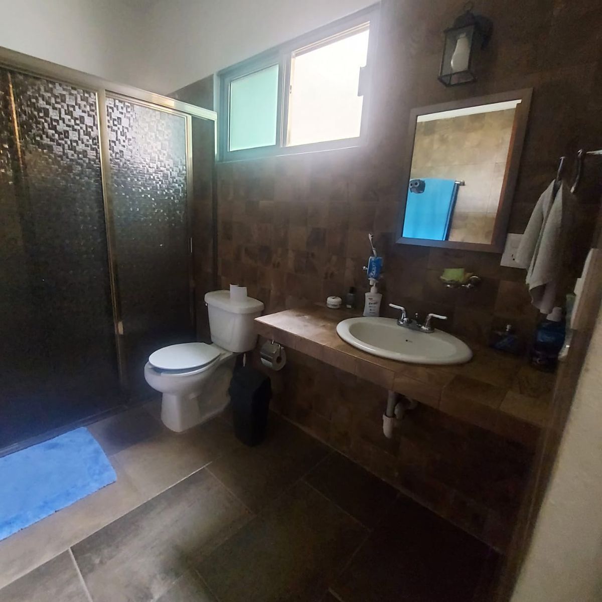 12 de 19: BAÑO COMPARTIDO PARA RECAMARA SECUNDARIA Y VISITAS