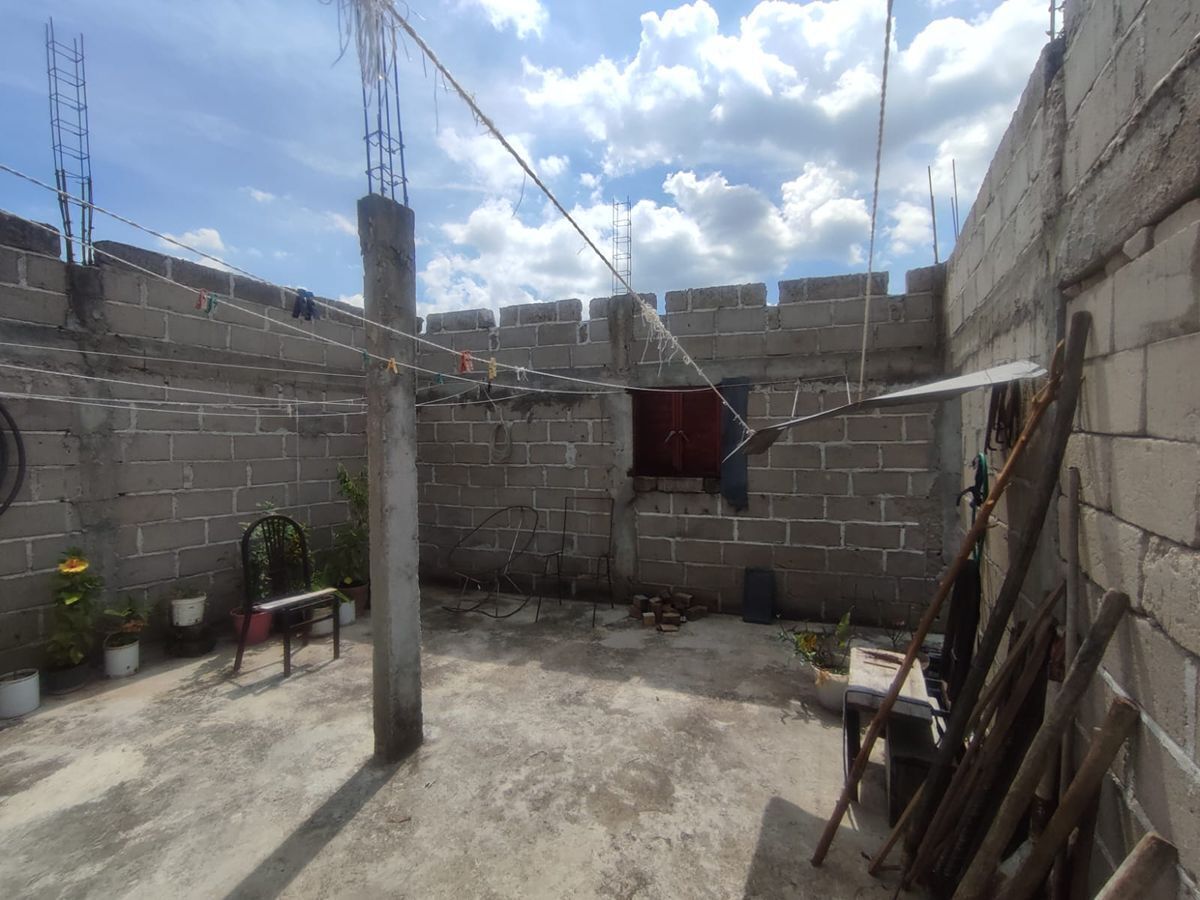 14 of 17: Cuarto en obra