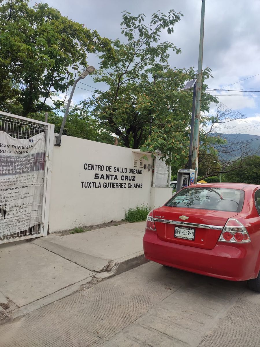 17 of 17: Centro de salud cerca