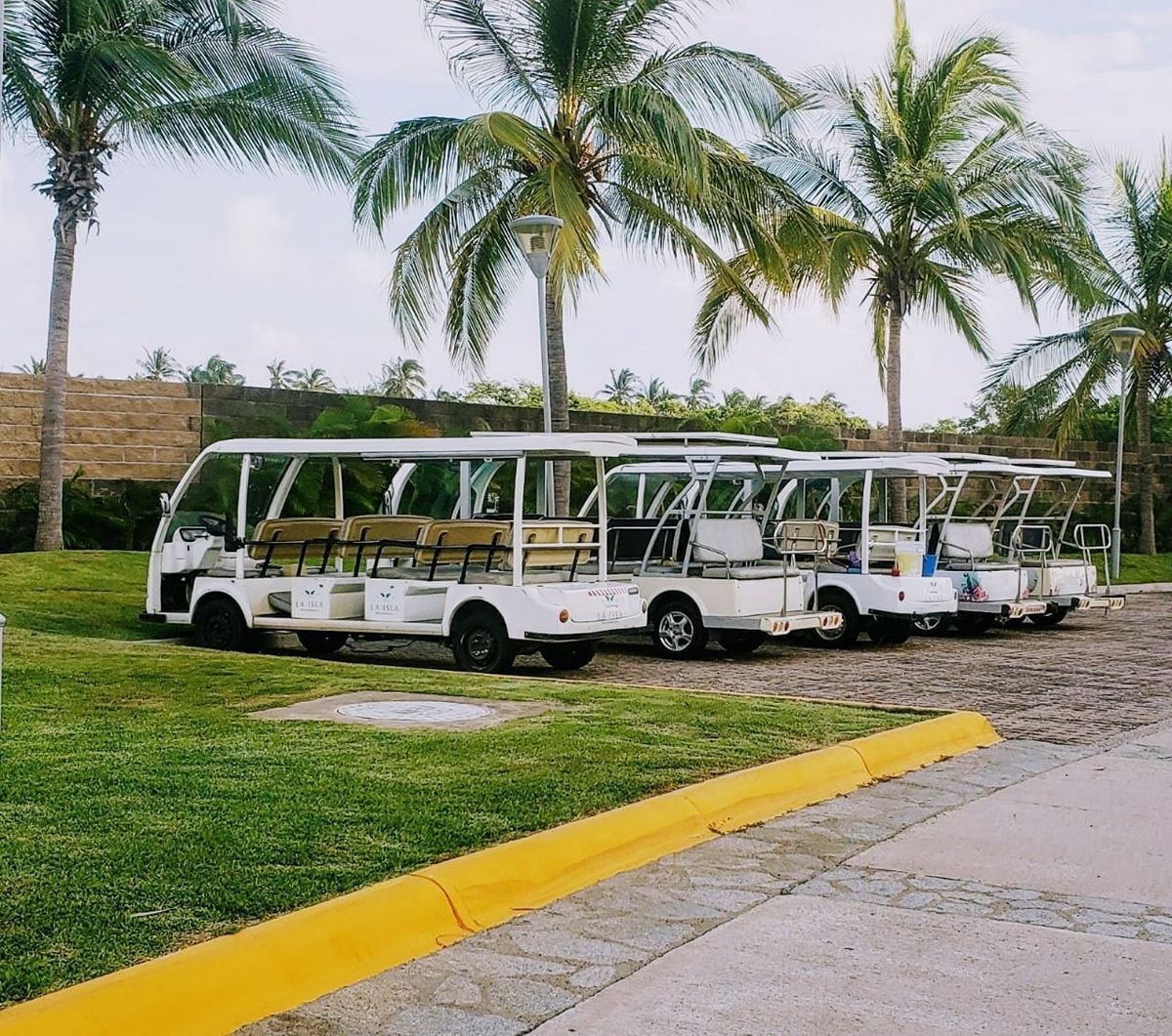 12 de 28: Facilidades de transporte gratuito en todo el complejo