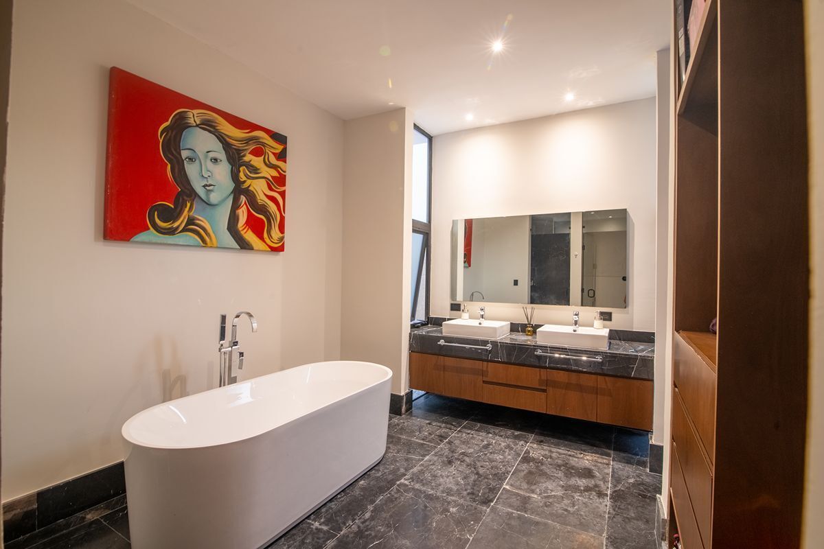BAÑO RECAMARA PRINCIPAL