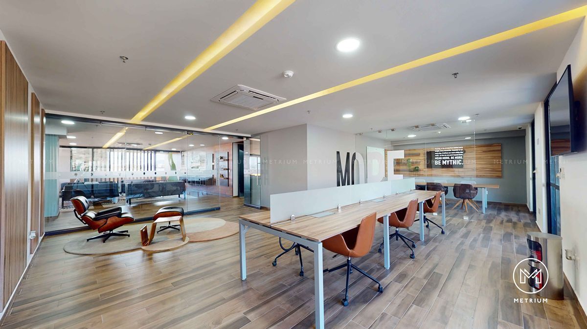 5 de 32: Sala de negocios