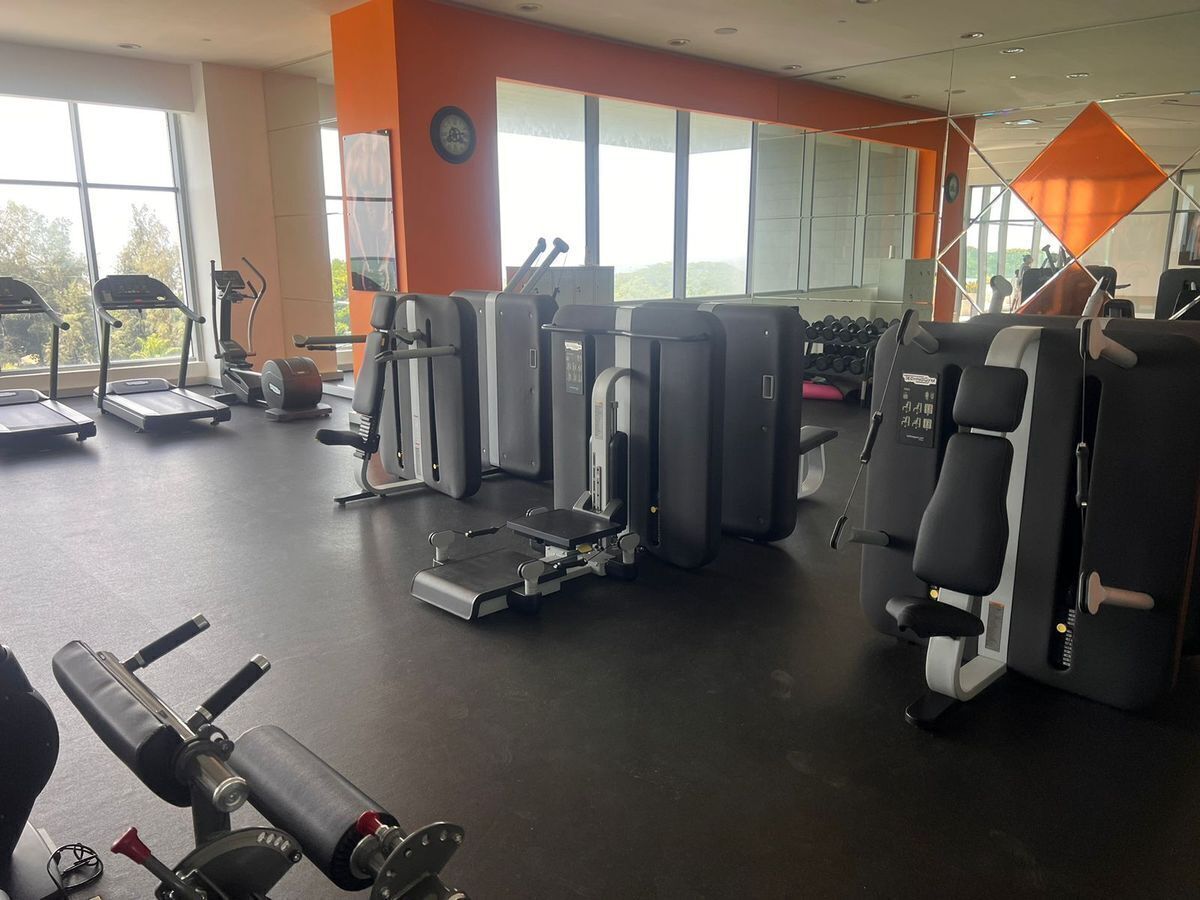 21 de 22: Áreas Sociales: Gimnasio