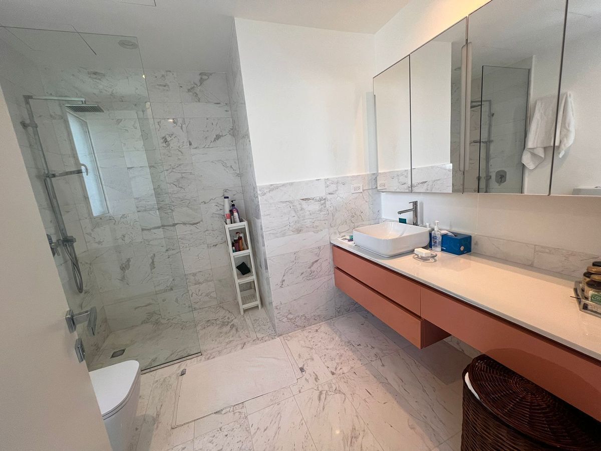 17 de 22: Segundo Baño