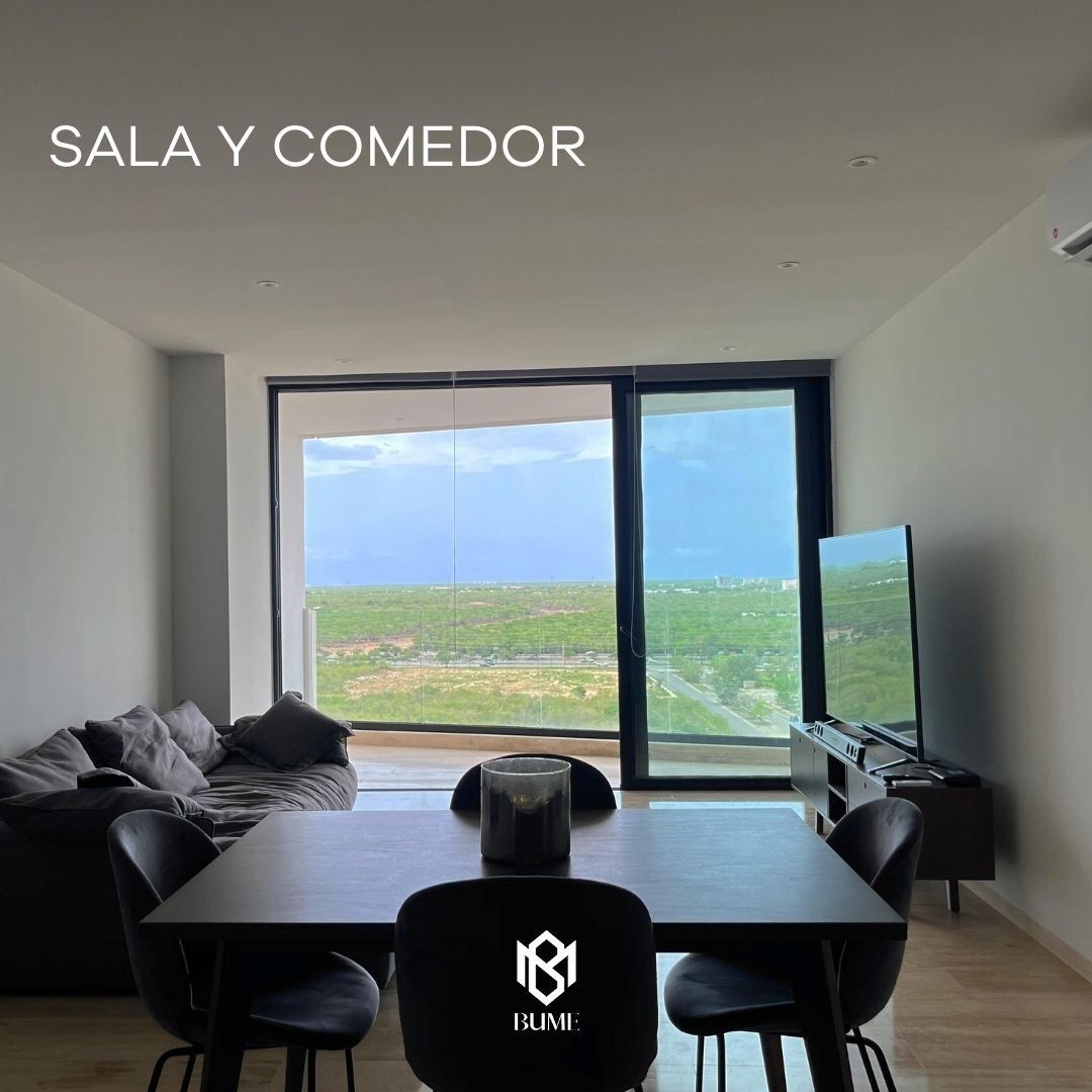 3 de 12: Sala de estar y comedor