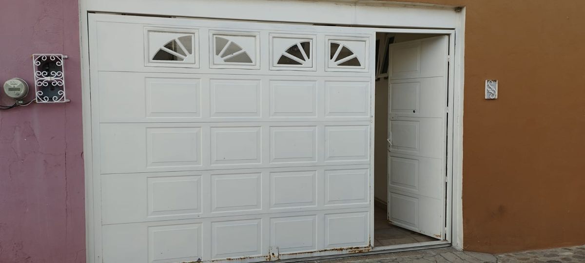 23 de 46: PUERTA AUTOMÁTICA DEL ESTACIONAMENITO