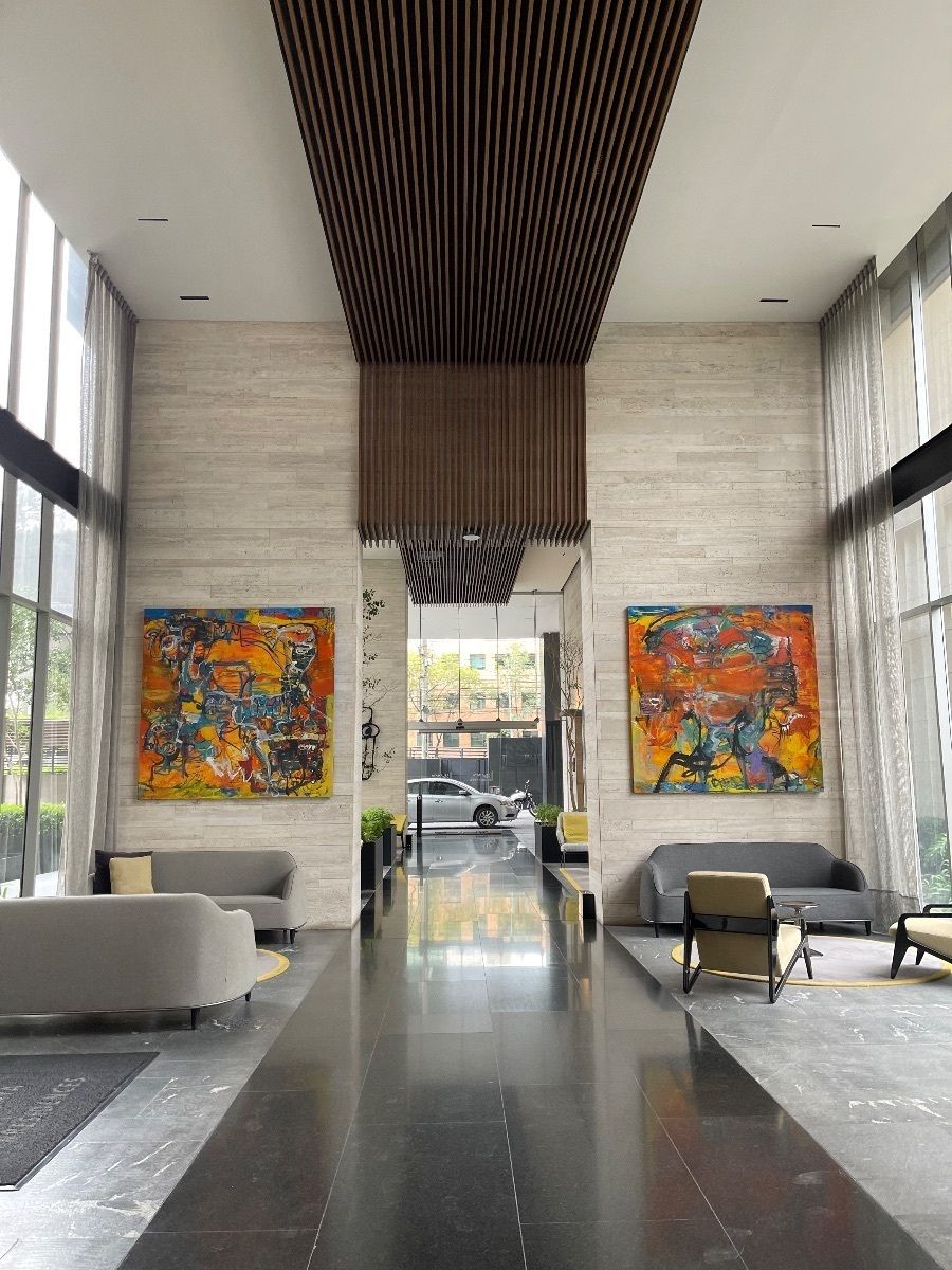 2 of 37: Lobby