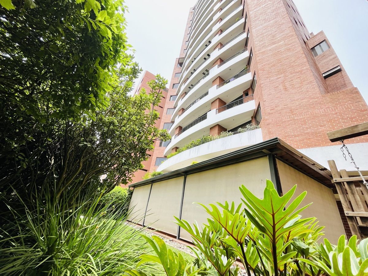 Apartamento en Zona 14, Guatemala, foto 8 de 12