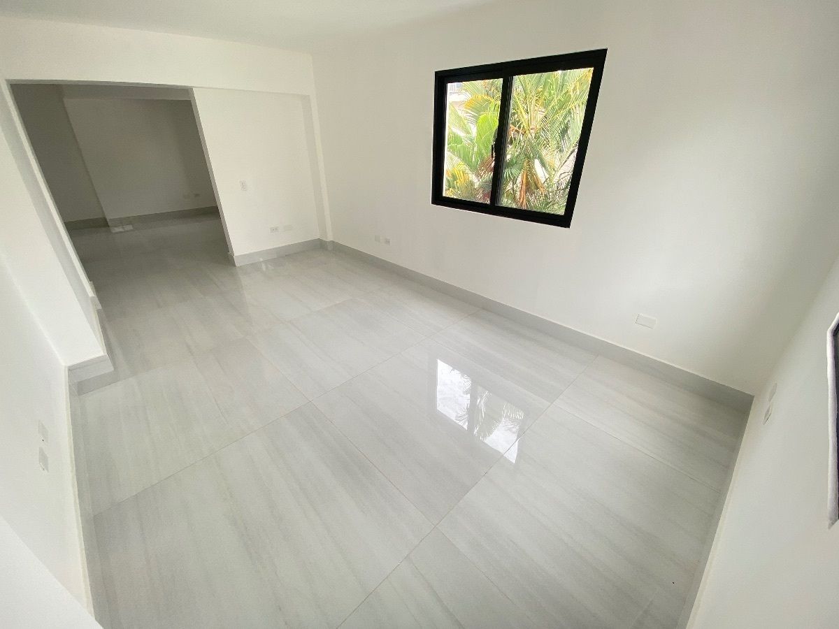 Local Comercial en Rosmil, Santo Domingo Centro (Distrito Nacional), foto 18 de 25