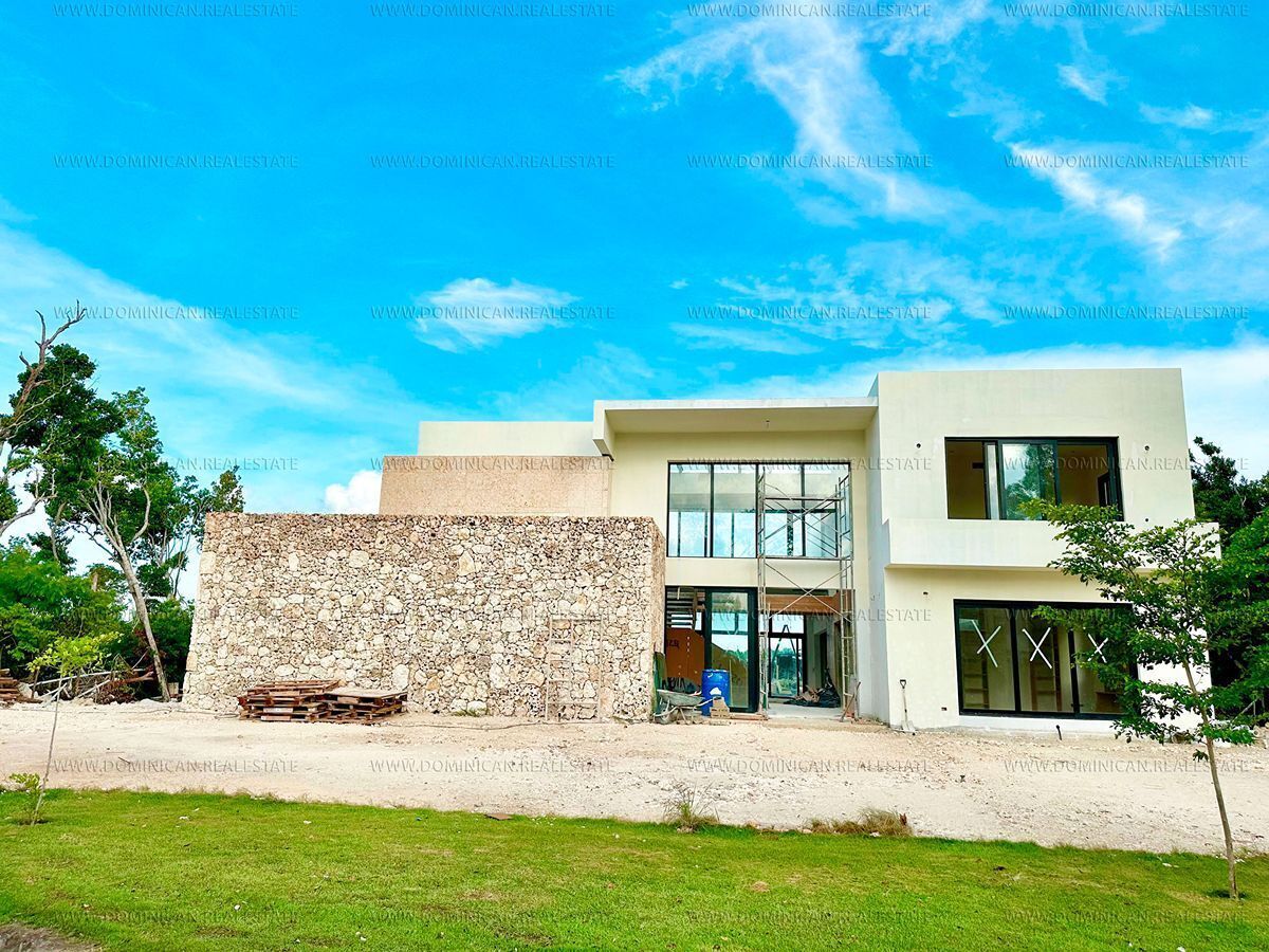2 de 12: Villa con Vista al Lago en Venta en Punta Cana Resort 3
