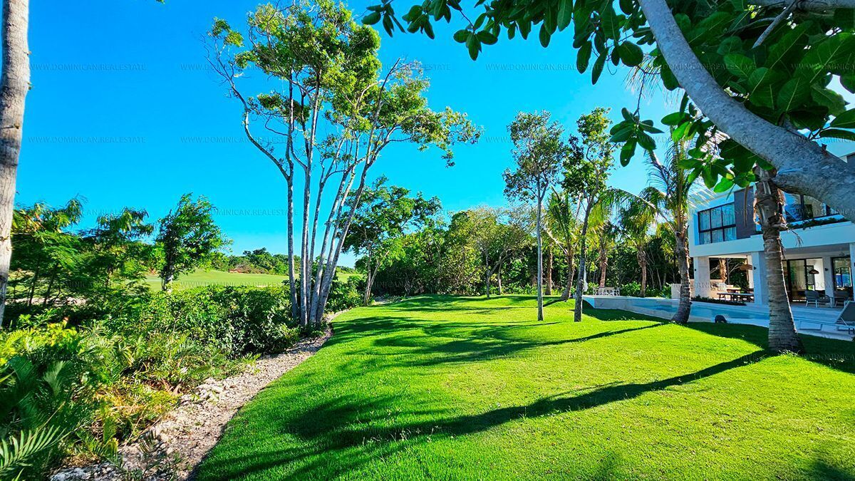 3 de 44: Se Vende Villa con Vista al Golf en Hacienda Punta Cana 3