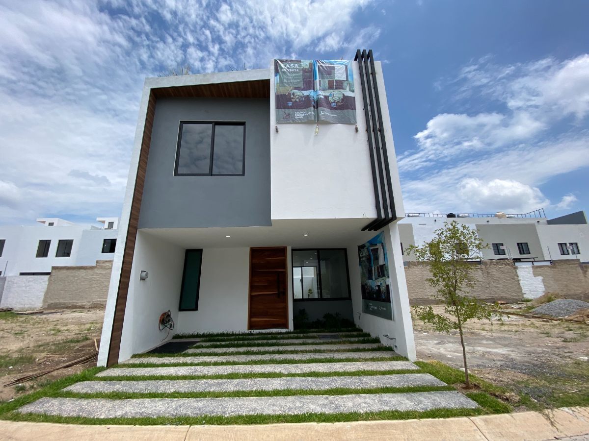 2 de 14: Fachada