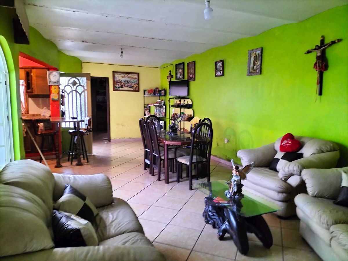 Casa en Francisco Silva Romero Tlaquepaque - foto 2