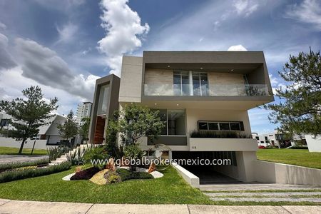 Luxury House for Rent in Puerta las Lomas, Zapopan, Jalisco