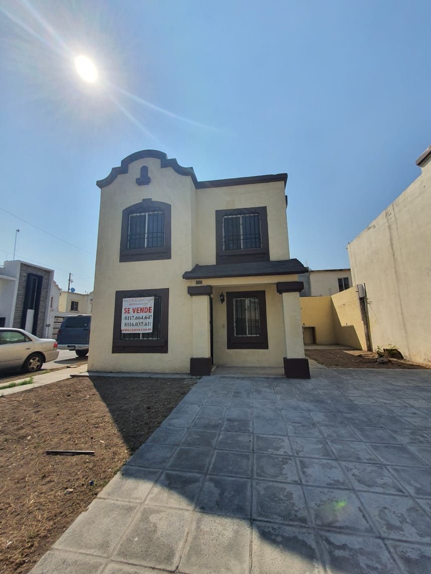 1 de 22: FACHADA, ESTACIONAMIENTO PARA 2 CARROS