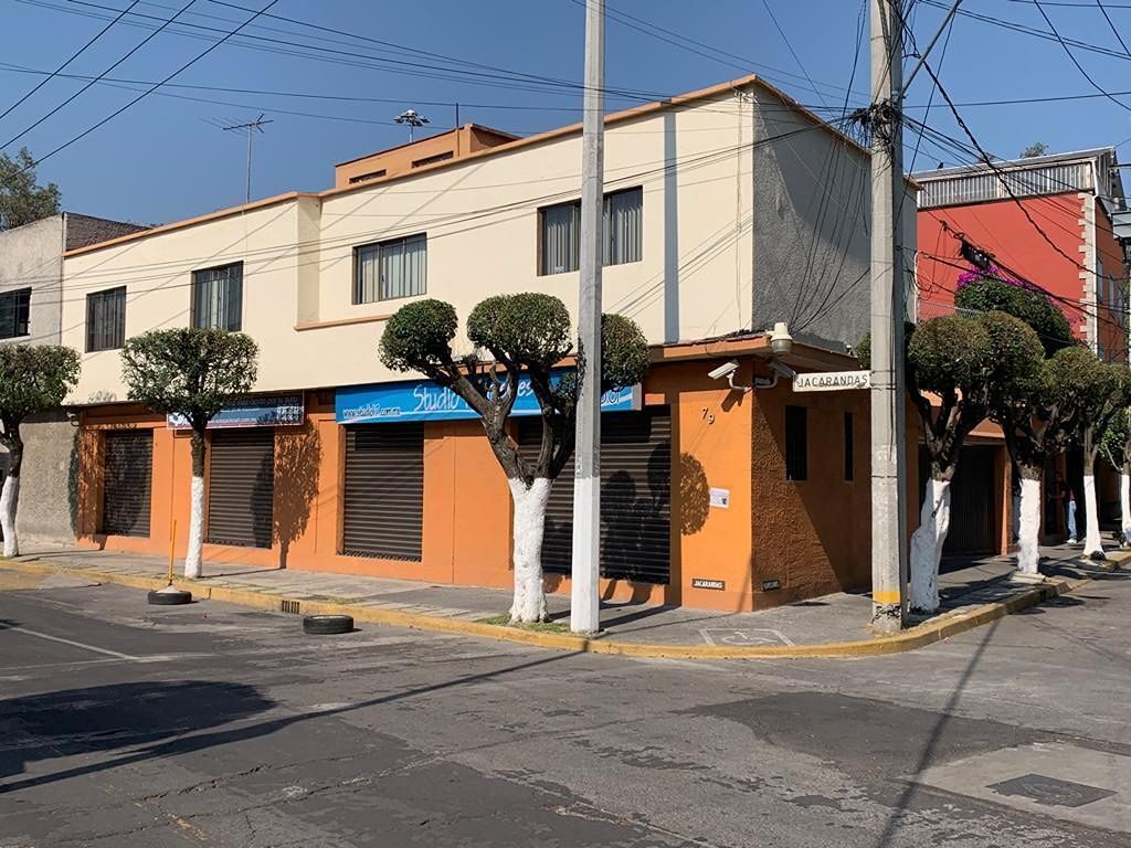 1 de 18: Casa con locales comerciales en Ciudad Jardín Rayo Vende ®