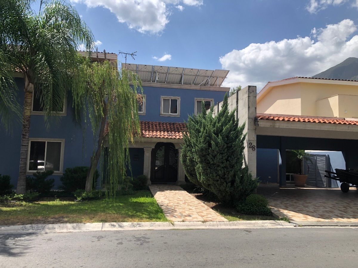 CASA EN VENTA SIERRA ALTA $15.5 MDP