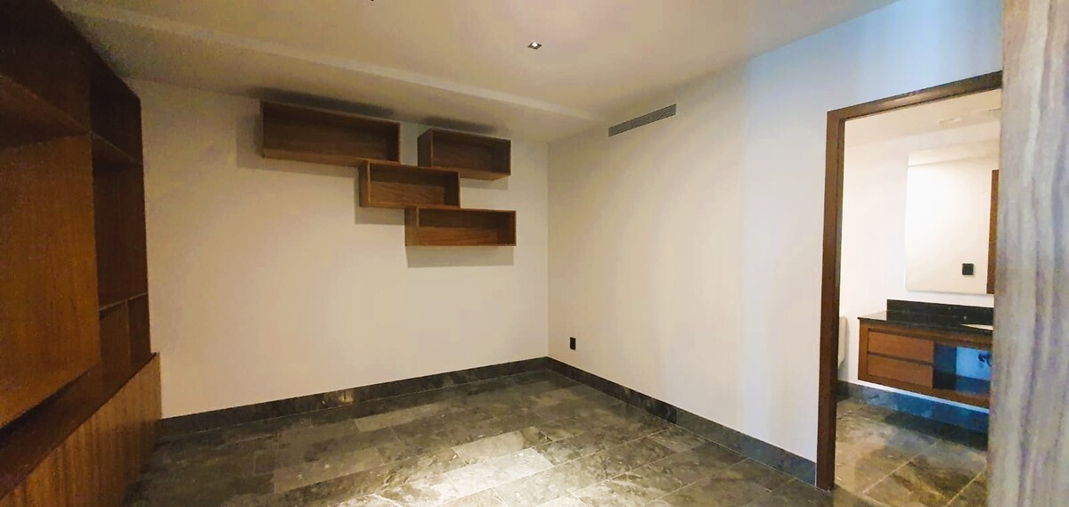 3 de 20: Cuarto de TV