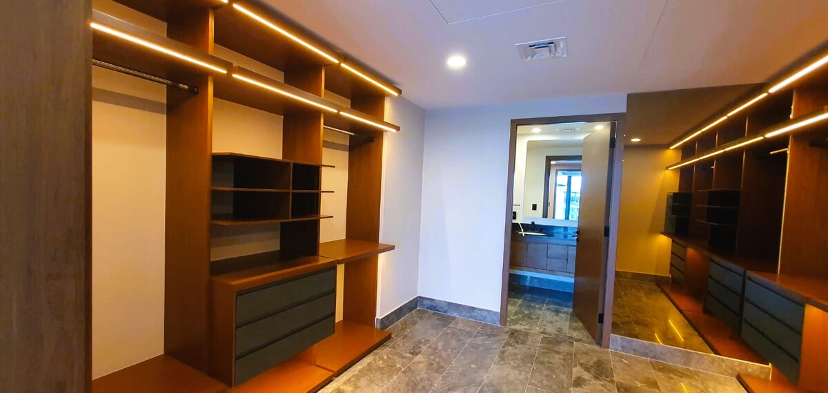 9 de 20: Departamento con vista a marina