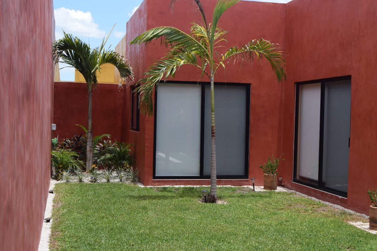 5 de 18: Jardin de habitacion principal y hab 2