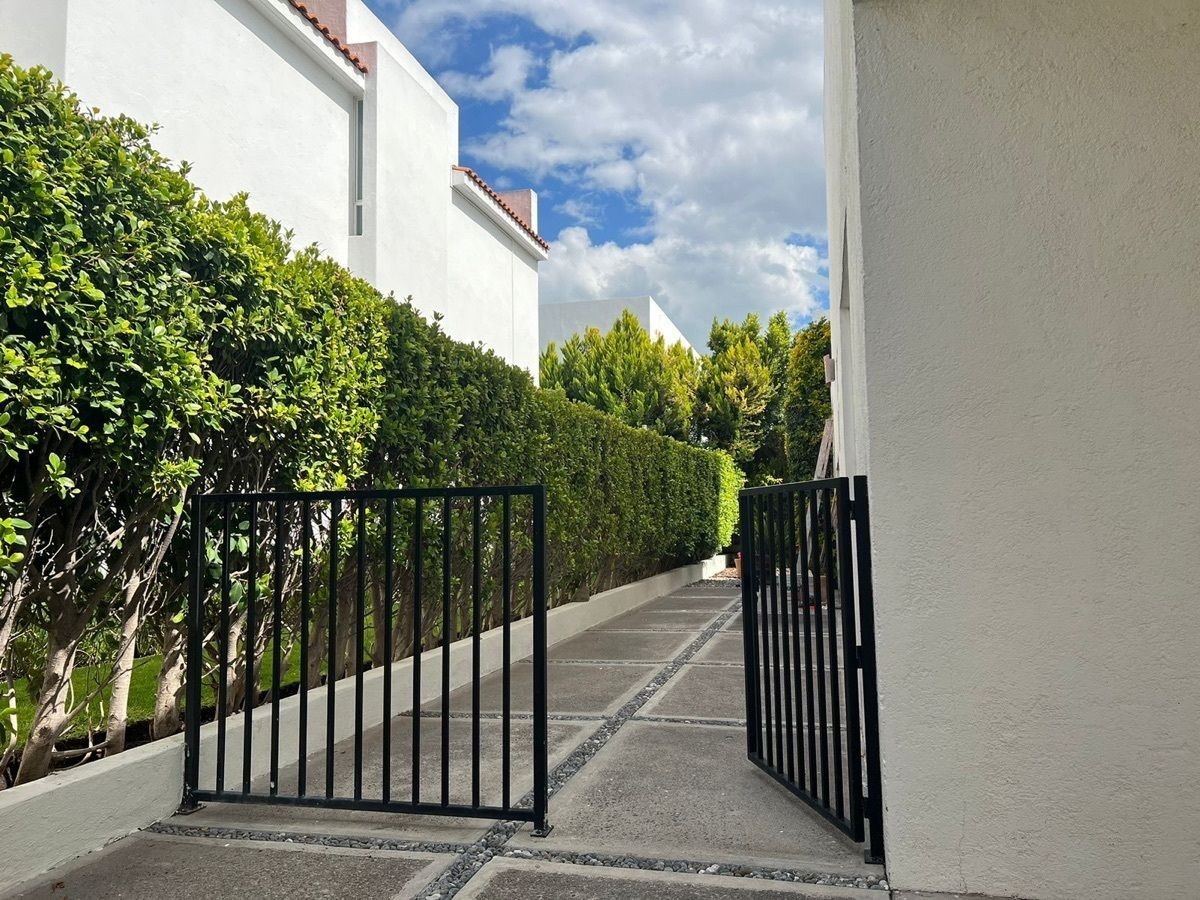 Casa em condomínio fechado em Fraccionamiento El Campanario, Querétaro, foto 2 de 35