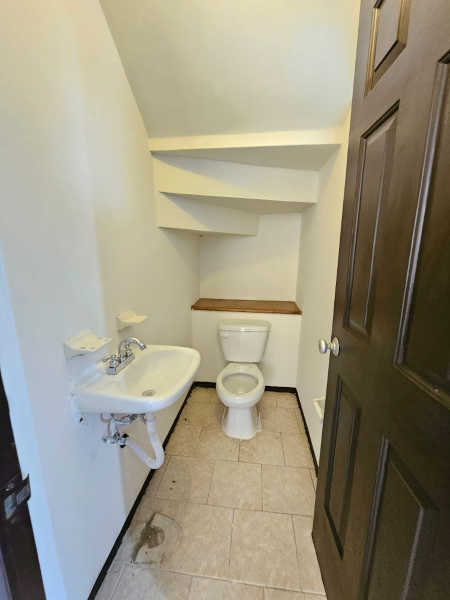 10 de 32: BAÑO VISITAS