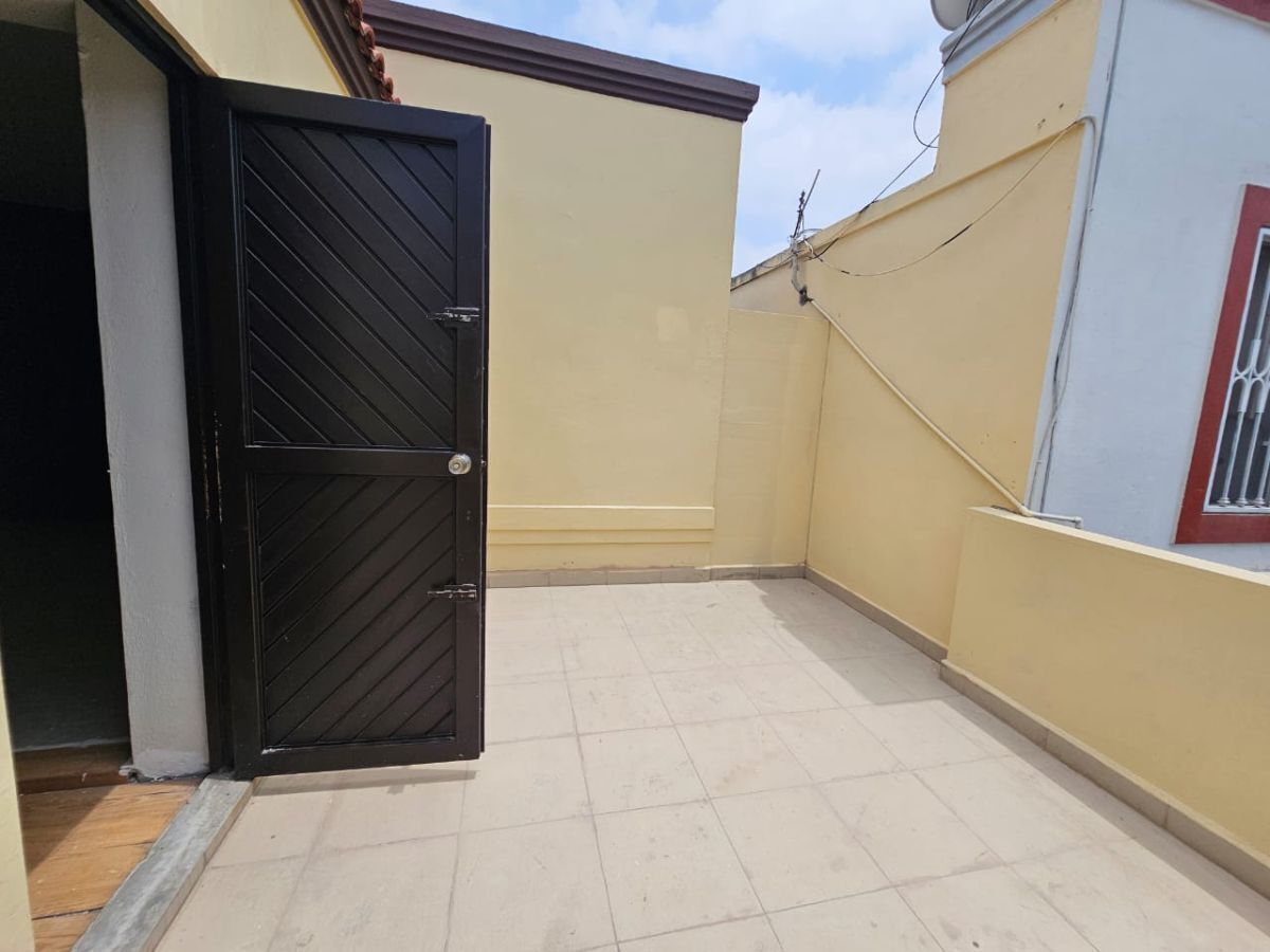 26 de 32: TERRAZA