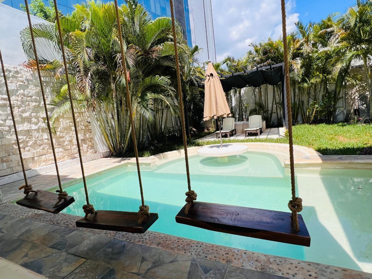 CASA EN VENTA EN EXCELENTE UBICACIÓN EN EL NORTE DE MERIDA - foto 1