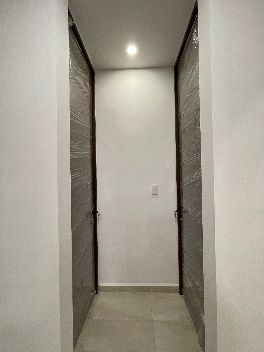 5 of 19: Casa muestra
