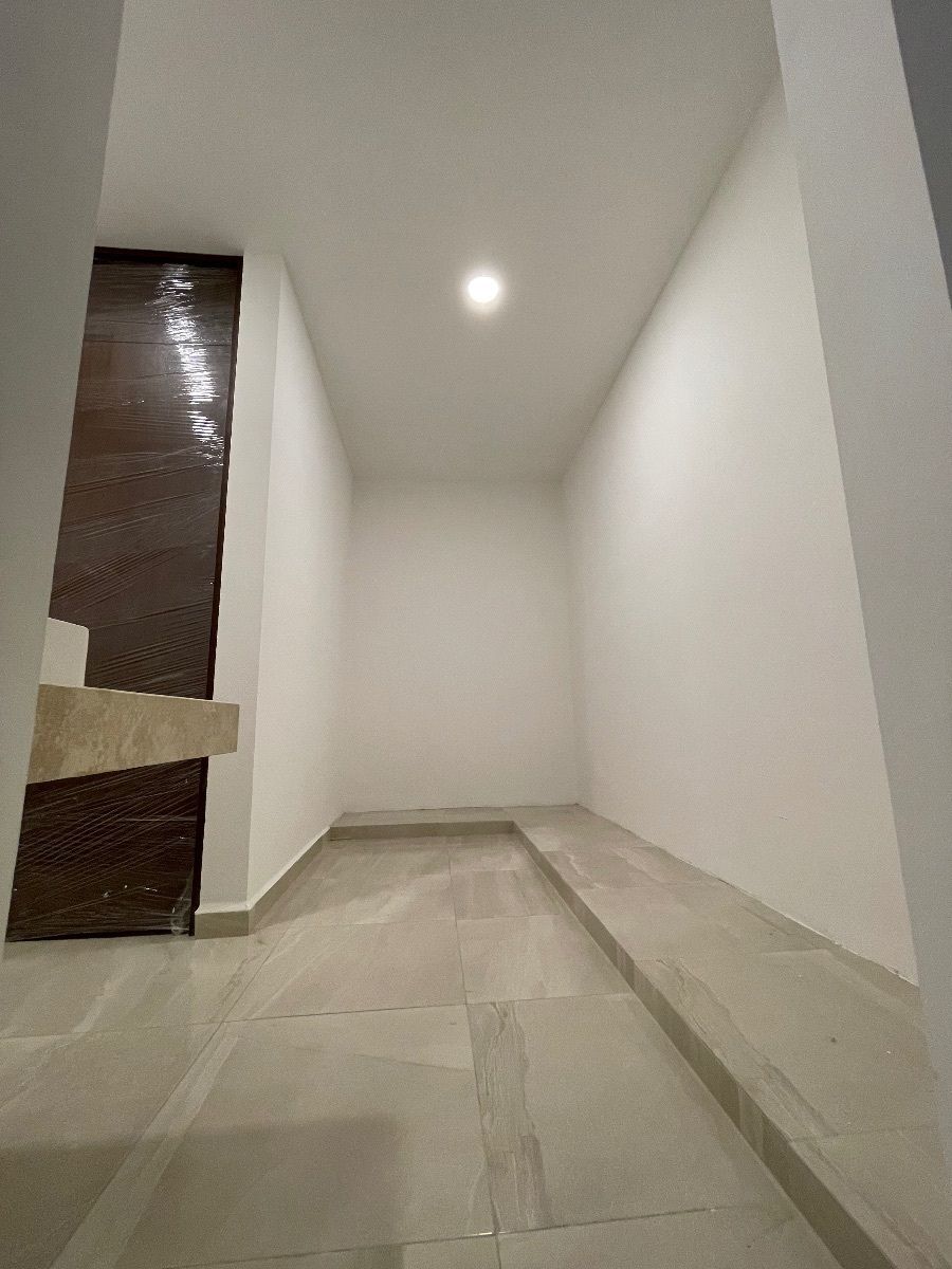 24 de 33: Casa muestra