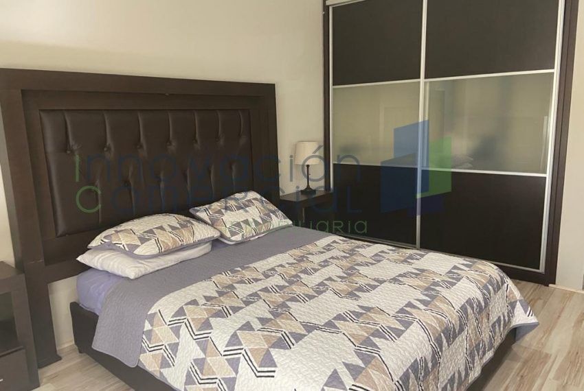 6 de 16: Clóset recámara principal