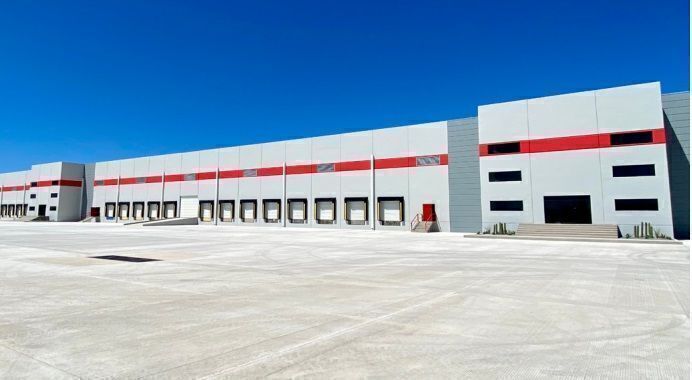 3 de 10: renta bodega industrial en Querétaro zona aeropuerto 3,800m2