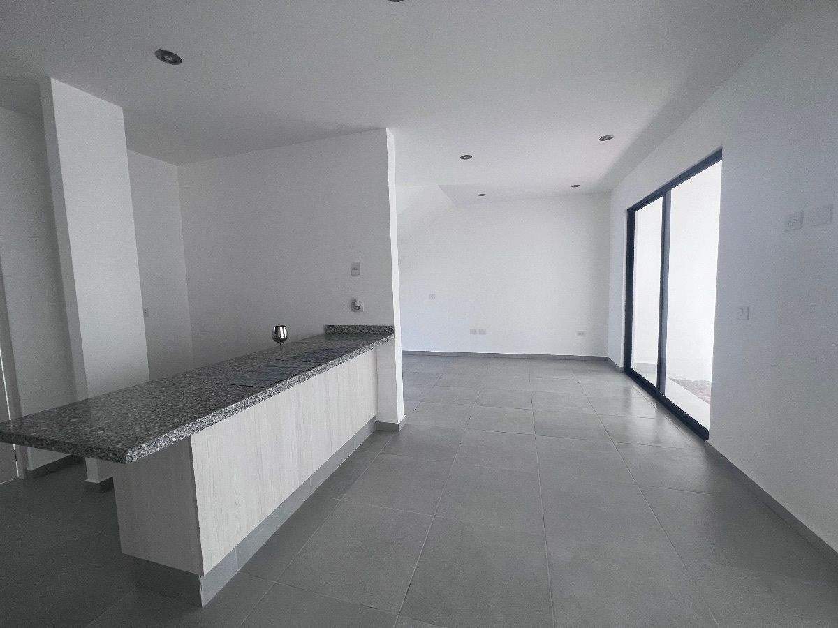 3 de 17: COCINA- COMEDOR