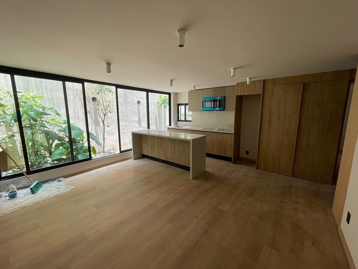 Pre venta departamento con patio interior San Miguel Chapultepec 61m2, foto 1 de 12