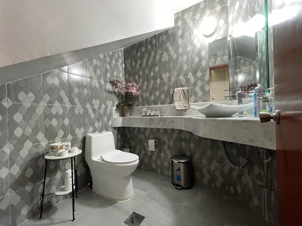 Medio baño visitas