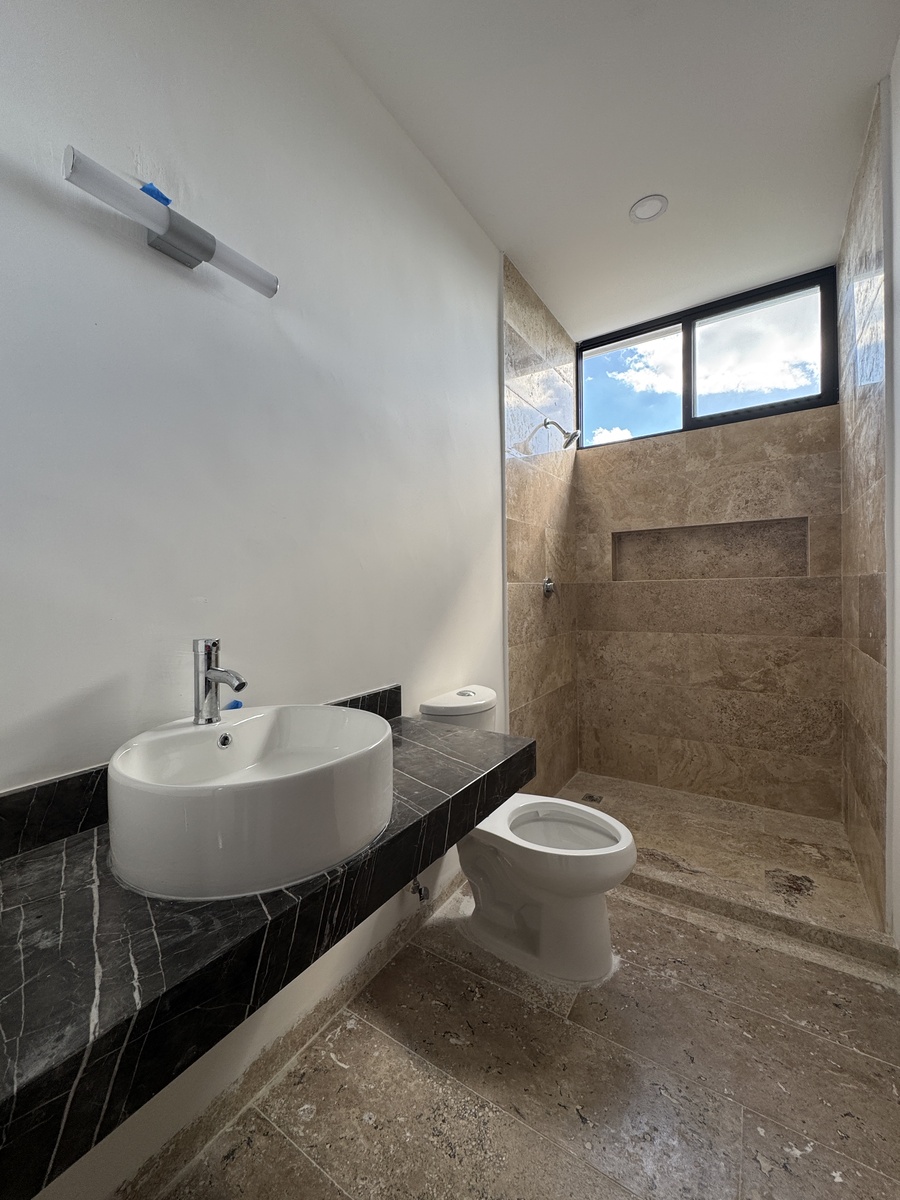 21 de 22: Baño, Tercera Recámara