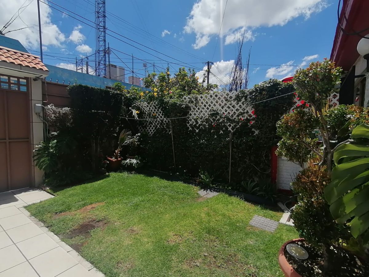 1 de 37: Jardín